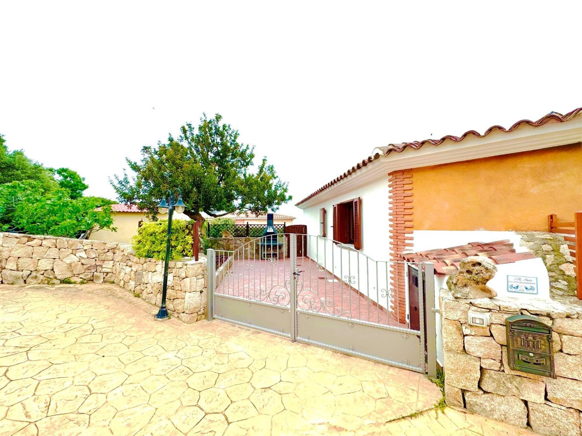 טנאונלה Villa Nadia Con Piscina Privata Budoni מראה חיצוני תמונה
